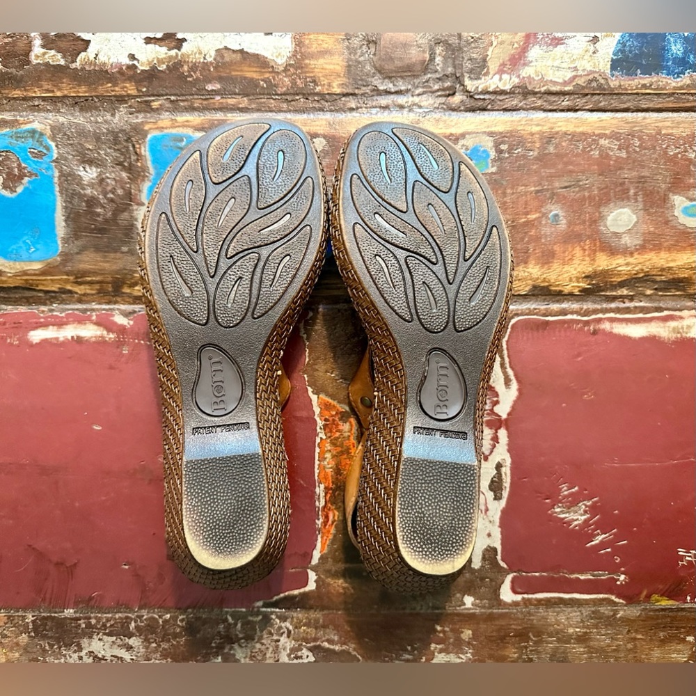 Born Leather Sandals - Picture 4 of 8
